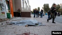 Жертва обстрела на улице Донецка