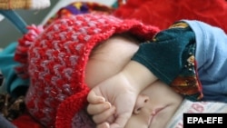 يونېسېف وايي. له بېړنيو مرستو بغیر ماشومان ښايي له سختې خوارځواکۍ او ان له مرګ سره مخ شي. عکس له ارشيفه