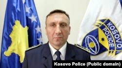 Comandantul adjunct al poliției kosovare, sârbul kosovar Dejan Jankovic, a fost reținut miercuri dimineața, pe 17 aprilie, „fără nicio explicație”.
