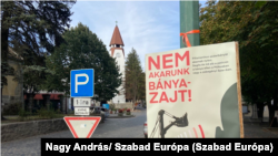 Zebegényben is vannak tiltakozók a Duna túloldalán, Pilismaróton tervezett kavicsbánya miatt