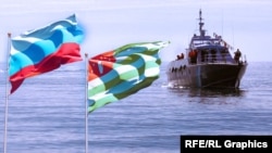 აფხაზური და რუსული დროშები