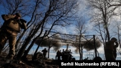 Архива март 2023 - Припадници на украинската војска на линијата на фронтот за време на руски напад врз Украина во регионот Запорожје.