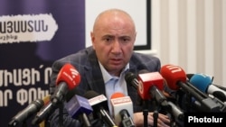 Armenia - Opposition leader Andranik Tevanian speaks during a news conference in Yerevan, September 18, 2023.