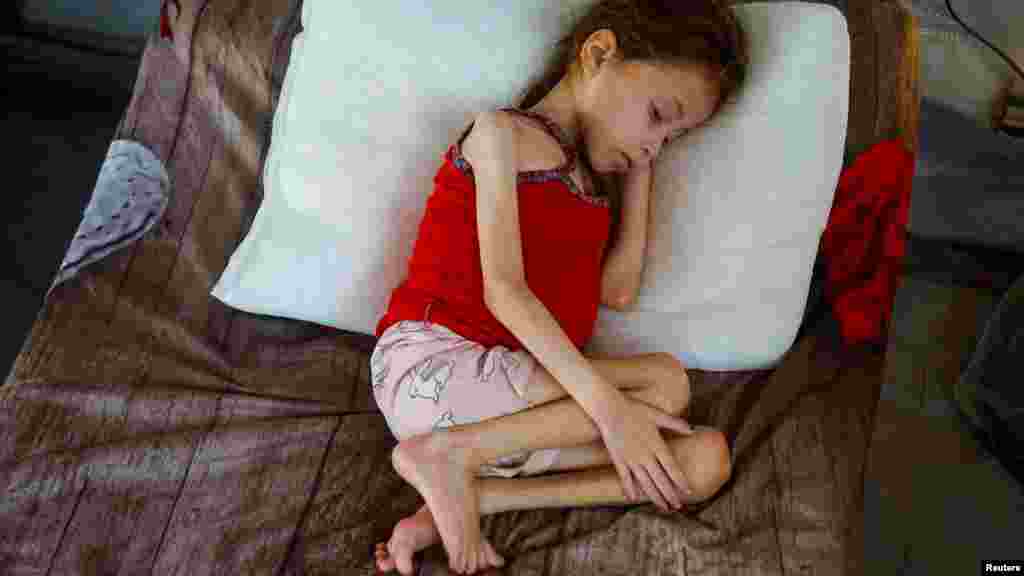 Az UNICEF május végi felmérése szerint a területen tízből kilenc, hat hónapos és kétéves kor közötti gyermek él súlyos gyermekélelmezési szegénységben. Ez azt jelenti, hogy napi két vagy annál kevesebb élelmiszercsoportból táplálkoznak, például csak gabonát vagy tejet, és olyan is előfordul, hogy egész nap semmit 