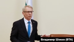 Премиерът Николай Денков в сградата на Министерския съвет
