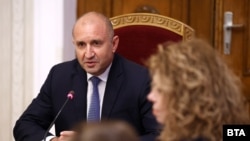 Президент Румен Радев (на фото) був проти призначення Ніколая Ненчева послом у Києві принаймні з квітня