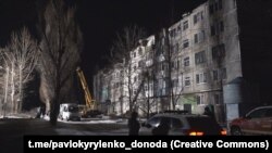 Наслідки одного з попередніх обстрілів Покровська, фото ілюстративне