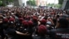 Armenia - Riot police clash with antigovernment protesters outside the Armenian Foreign Ministry, May 31, 2024.