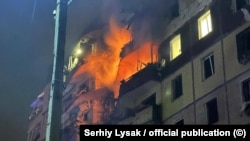 За даними Офісу генпрокурора, внаслідок атаки пошкоджені два багатоповерхові житлові будинки