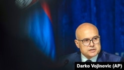 Kryeministri në dorëheqje i Serbisë, Millosh Vuçeviq. Fotografi nga arkivi. 