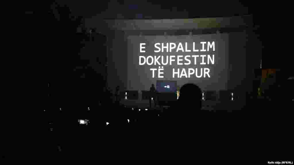 Sipas Dokufest-it, sivjet në garë janë 104 filma, që do të garojnë në tetë kategori. 