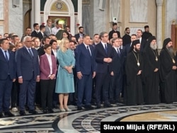 Pamje prej ceremonisë së lutjeve të kryera në Kishën Shën Sava në Beograd, në kuadër të “Kuvendit gjithëserb”. (Foto:Radio Evropa e Lirë)