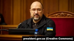 За словами голови уряду, учасники зустрічі також обговорили плани з децентралізації енергетичної мережі України