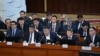 "Эки жыл даярдандык, эми криминал болбойт". Өкмөт парламентте өзгөрүүлөрдү убада кылды