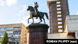 Помнік Мікалаю Шчорсу ў Кіеве, архіўнае фота