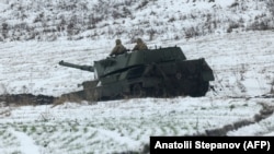 Українські танкісти на танку Leopard 1A5 неподалік від лінії фронту, Харківська область, 24 листопада 2023 року