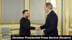 Վլադիմիր Զելենսկին և Դեյվիդ Քեմերոնը, Կիև, 16 նոյեմբերի, 2023թ.
