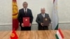 Кыргыз тараптан топографиялык топту өкмөттүн Делимитация жана демаркация боюнча атайын өкүлү Назирбек Бөрүбаев жетектейт (солдо.)