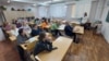 Profesori din mai multe instituții de învățământ din R. Moldova în timpul cursurilor organizate de Centrul de resurse pentru formare continuă al Universității de Stat din Moldova, decembrie 2023.