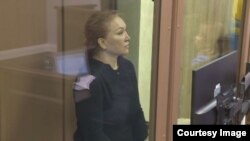 Gulmira Satybaldy suduň zalynda