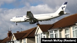 Gadagançylyklara Iran Air howa gullugy hem düşüpdir. (arhiw suraty)