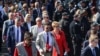 Софија - Руската амбасадорка Елеонора Митрофанова (во црвено) ја слави годишнината од крајот на Втората светска војна - 9 мај и Денот на победата на Русија над нацизмот, пред споменикот на Советската армија.