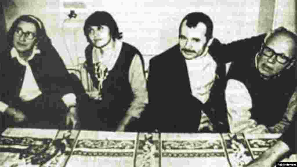 Elena Bonner, Safinar Djemilev, Mustafa Djemilev, Andrei Saharov în Crimeea. 