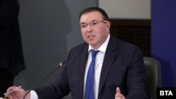 Здравният министър Костадин Ангелов