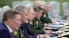 Рускиот претседател Владимир Путин во посета на Националниот одбранбен контролен центар за да го надгледува тестирањето на рускиот хиперсоничен ракетен систем Авангард, кој може да носи нуклеарни боеви глави. Москва, 2018 година.