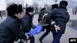 Задержание в Алматы в день выборов. Иллюстративное фото