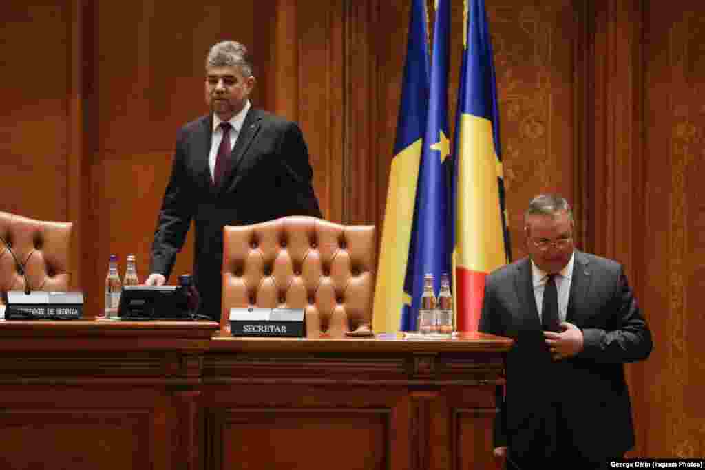 Legislatura 2020-2024 - 466 parlamentari - 330 deputați și 136 senatori Camera Deputaților - președinte - Ludovic Orban (PNL), urmat de Marcel Ciolacu (PSD) Senat: președinte - Anca Dragu (USR-PLUS), urmată de Florin Cîțu (PNL) și Nicolae Ciucă (PNL) Partide reprezentate: PNL, PSD, USR-PLUS, AUR (Alianța pentru Unirea Românilor), UDMR, și minoritățile naționale. În imagine, Marcel Ciolacu, PSD (stg.) și Nicolae Ciucă, PNL (dr.).