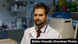 Ștefan Dascălu, imunolog român de la Universitatea Oxford, spune că decizia suspendării vaccinării cu AstraZeneca a fost una pripită.