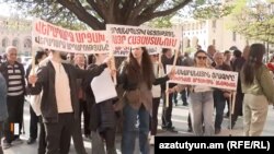 Արցախցիների ակցիան Կառավարության շենքի դիմաց, Երևան, 3-ը ապրիլի, 2025թ.