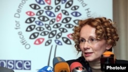 Armenia - Radmila Sekerinska, head of an OSCE election observation mission, at a news conference in Yerevan, 22Mar2012.