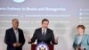 Američki senatori Thom Tillis (lijevo), Jeanne Shaheen (desno) i Chris Murphy (u sredini) na konferenciji za medije u Sarajevu, 20. april 2022.