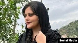 Eyewitnesses at the scene told journalists that Amini appeared to have been beaten inside the morality police van while being taken to the detention center, though she was conscious. (file photo)