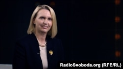 Посол США в Україні Бріджит Брінк каже, що Вашингтон вже знає, якою може бути тактика Кремля, з огляду на події ще 2014 року
