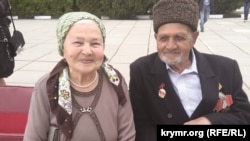 Refat ve Musfire Muslimovlar. 2014 senesi mayısnıñ 9-ı. Qoranta arhivinden alınğan foto
