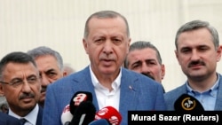 Președintele Tayyip Erdogan adresîndu-se astăzi presei la Istanbul