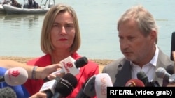 Šefica diplomatije EU Federica Mogherini i Johannes Hahn, komesar za proširenje, arhivski snimak