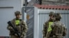 У Данії затримано трьох осіб після вибухів біля посольства Ізраїлю. Поліція Швеції каже про стрілянину