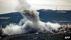 Чад по израелското бомбардирање во селото Шичин во јужен Либан во близина на границата со Израел на 13 февруари 2024