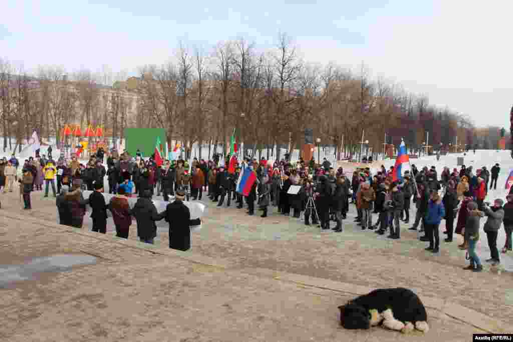 "Яз" митиингында катнашучылар