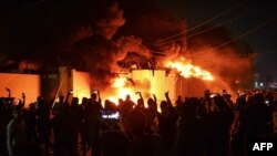 عکس منتشر شده از حمله به کنسولگری ایران در شهر نجف در عراق