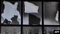 Жалал-Абаддагы "Эл достугу" университети тополоңдон кийин, 16-июнь.