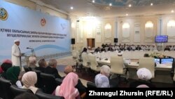 Қазақстан мұсылмандары діни басқармасының төрағасы, бас мүфти Серікбай Ораз халықпен кездесу өткізді. Ақтөбе, 24 қыркүйек 2018 жыл.