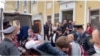 Belarus | Un opozant al regimului Lukașenko și-a tăiat gâtul în timpul procesului