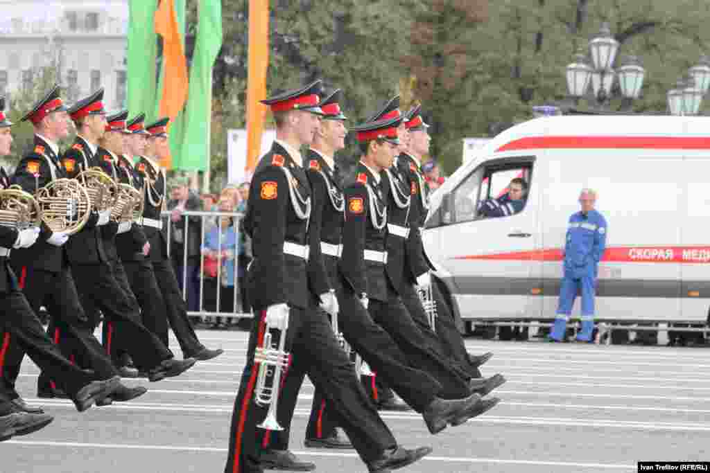 Праздник Москвы в "день тишины". Участники "Спасской башни"