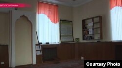 Жогорку Кеңештеги намазкана. 