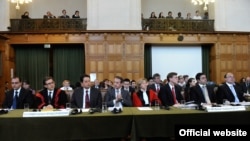Членовите на македонската делегација 